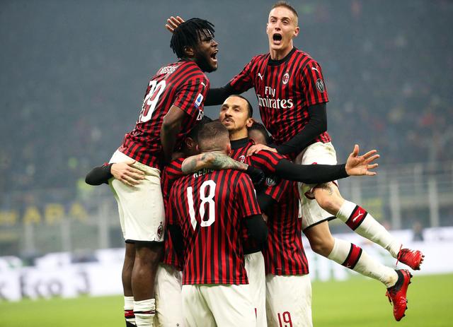 金块把球转 金块把球转