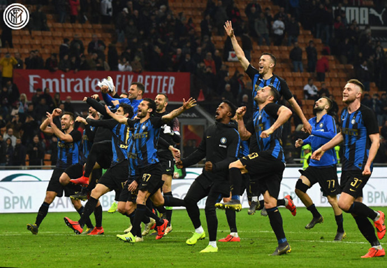 紧密的情感 紧密的情感